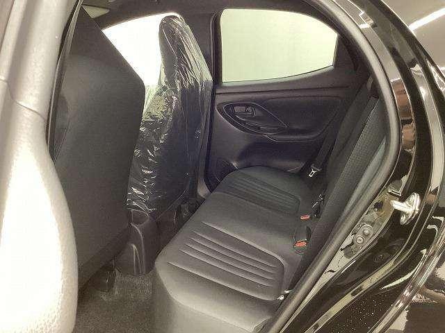 ヤリス Ｘ　登録済未使用車　トヨタセーフティセンス　純正８インチディスプレイオーディオ　バックカメラ　ＥＴＣ（63枚目）