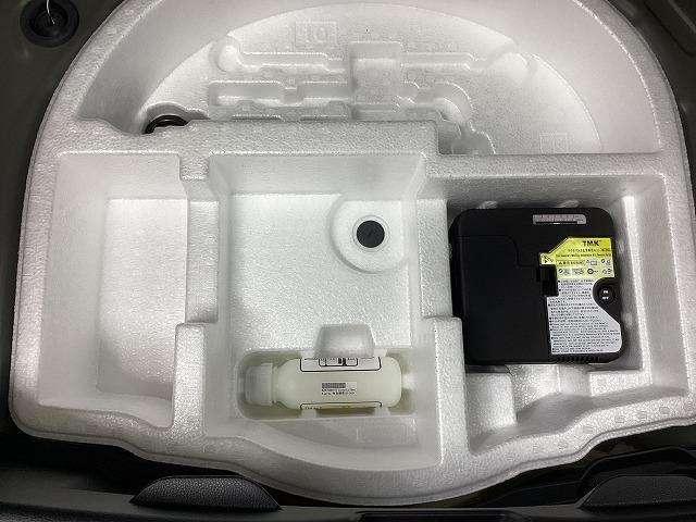 ヤリス Ｘ　登録済未使用車　トヨタセーフティセンス　純正８インチディスプレイオーディオ　バックカメラ　ＥＴＣ（67枚目）