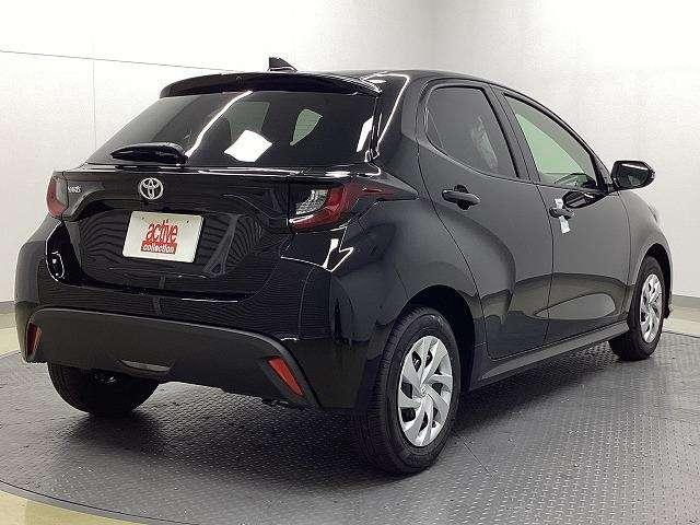 ヤリス Ｘ　登録済未使用車　トヨタセーフティセンス　純正８インチディスプレイオーディオ　バックカメラ　ＥＴＣ（70枚目）