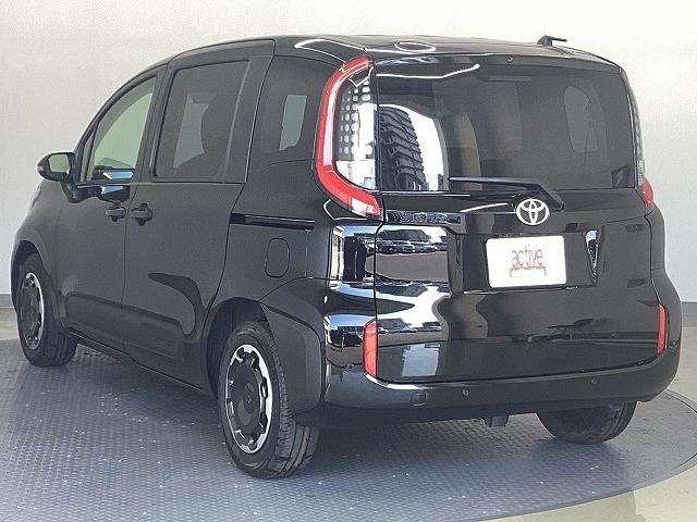 シエンタ Ｚ　登録済未使用車　トヨタセーフティセンス　１０．５インチディスプレイオーディオ　両側パワースライドドア（8枚目）