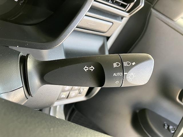 ライズ Ｘ　Ｘ　登録済未使用車　スマートアシスト　ＬＥＤライト　スマートキー　プッシュスタート　オートライト　ＵＳＢ（10枚目）
