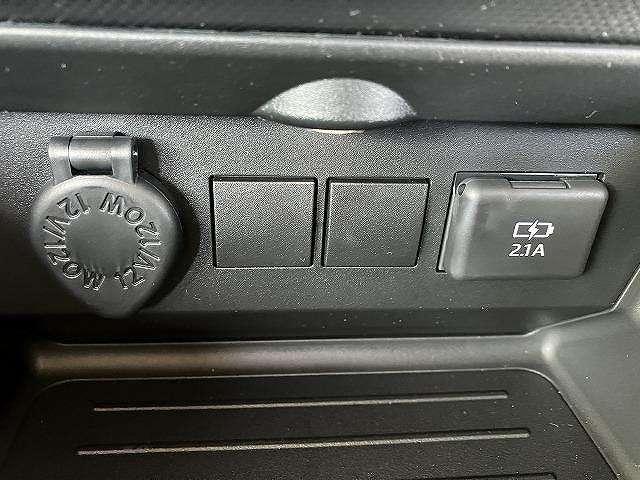 ライズ Ｘ　Ｘ　登録済未使用車　スマートアシスト　ＬＥＤライト　スマートキー　プッシュスタート　オートライト　ＵＳＢ（13枚目）