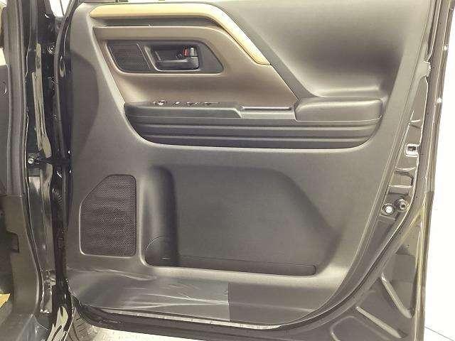 スペーシア ハイブリッドＸ　全方位９インチナビ・両側電動スライド（19枚目）