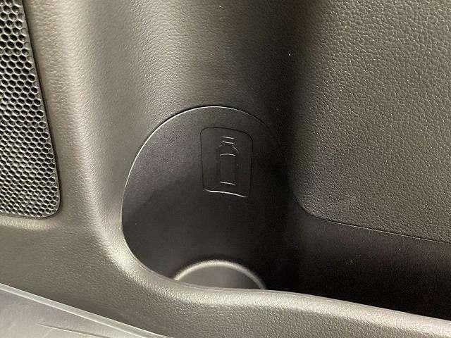 スペーシア ハイブリッドＸ　全方位９インチナビ・両側電動スライド（21枚目）