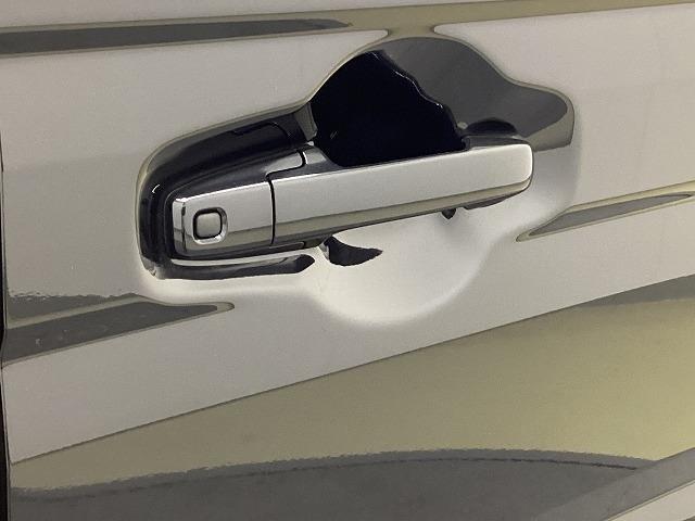 スペーシア ハイブリッドＸ　全方位９インチナビ・両側電動スライド（62枚目）