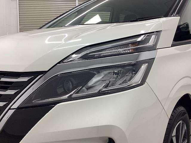 セレナ ハイウェイスターＶ　エマージェンシーブレーキ　両側パワースライドドア　純正ナビ　ＴＶ　バックモニター（10枚目）