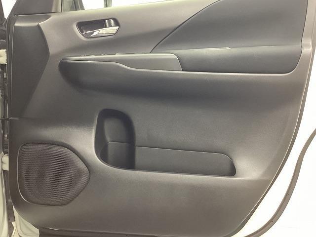 セレナ ハイウェイスターＶ　エマージェンシーブレーキ　両側パワースライドドア　純正ナビ　ＴＶ　バックモニター（20枚目）