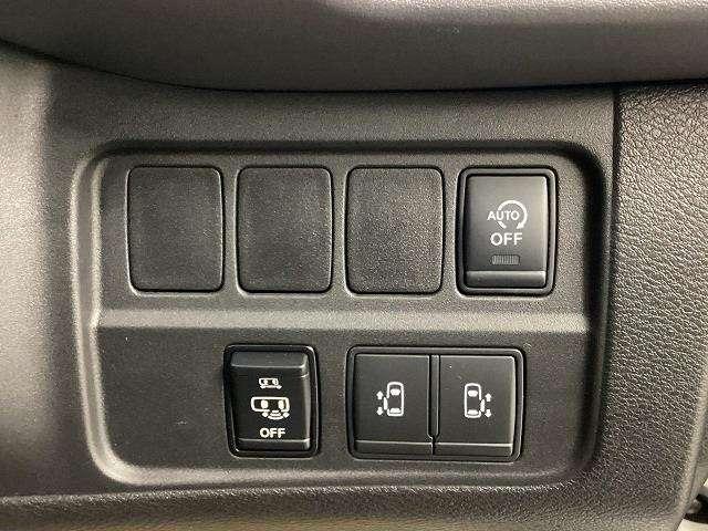 セレナ ハイウェイスターＶ　エマージェンシーブレーキ　両側パワースライドドア　純正ナビ　ＴＶ　バックモニター（23枚目）