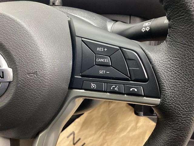 セレナ ハイウェイスターＶ　エマージェンシーブレーキ　両側パワースライドドア　純正ナビ　ＴＶ　バックモニター（27枚目）