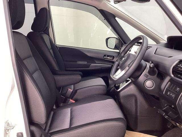 セレナ ハイウェイスターＶ　エマージェンシーブレーキ　両側パワースライドドア　純正ナビ　ＴＶ　バックモニター（30枚目）