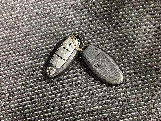 セレナ ハイウェイスターＶ　エマージェンシーブレーキ　両側パワースライドドア　純正ナビ　ＴＶ　バックモニター（45枚目）