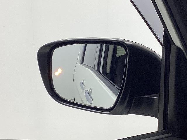 セレナ ハイウェイスターＶ　エマージェンシーブレーキ　両側パワースライドドア　純正ナビ　ＴＶ　バックモニター（48枚目）