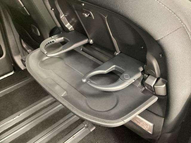 セレナ ハイウェイスターＶ　エマージェンシーブレーキ　両側パワースライドドア　純正ナビ　ＴＶ　バックモニター（49枚目）