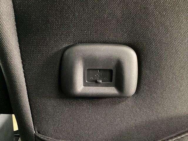 セレナ ハイウェイスターＶ　エマージェンシーブレーキ　両側パワースライドドア　純正ナビ　ＴＶ　バックモニター（50枚目）