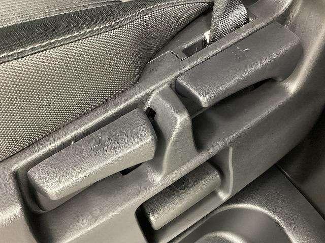 セレナ ハイウェイスターＶ　エマージェンシーブレーキ　両側パワースライドドア　純正ナビ　ＴＶ　バックモニター（70枚目）