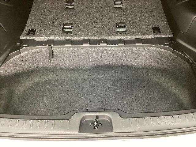 セレナ ハイウェイスターＶ　エマージェンシーブレーキ　両側パワースライドドア　純正ナビ　ＴＶ　バックモニター（75枚目）