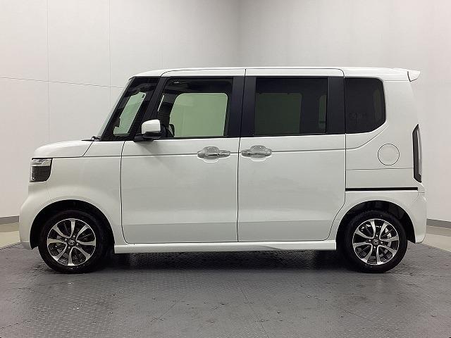 Ｎ－ＢＯＸカスタム ベースグレード　両側スライド・片側電動　クリアランスソナー　オートクルーズコントロール　レーンアシスト　衝突被害軽減システム　オートライト　ＬＥＤヘッドランプ　スマートキー　アイドリングストップ　電動格納ミラー（21枚目）