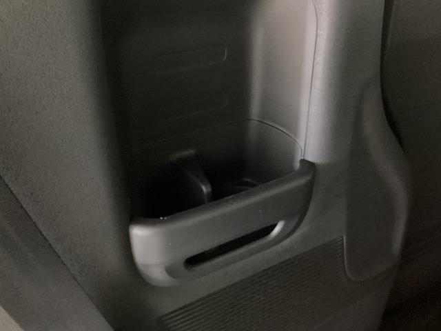 Ｎ－ＢＯＸカスタム ベースグレード　両側スライド・片側電動　クリアランスソナー　オートクルーズコントロール　レーンアシスト　衝突被害軽減システム　オートライト　ＬＥＤヘッドランプ　スマートキー　アイドリングストップ　電動格納ミラー（23枚目）