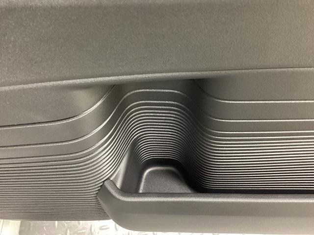 Ｎ－ＢＯＸカスタム ベースグレード　両側スライド・片側電動　クリアランスソナー　オートクルーズコントロール　レーンアシスト　衝突被害軽減システム　オートライト　ＬＥＤヘッドランプ　スマートキー　アイドリングストップ　電動格納ミラー（29枚目）