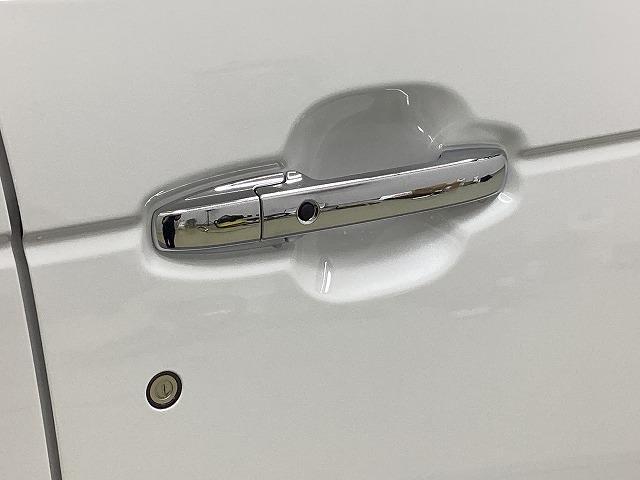 Ｎ－ＢＯＸカスタム ベースグレード　両側スライド・片側電動　クリアランスソナー　オートクルーズコントロール　レーンアシスト　衝突被害軽減システム　オートライト　ＬＥＤヘッドランプ　スマートキー　アイドリングストップ　電動格納ミラー（37枚目）