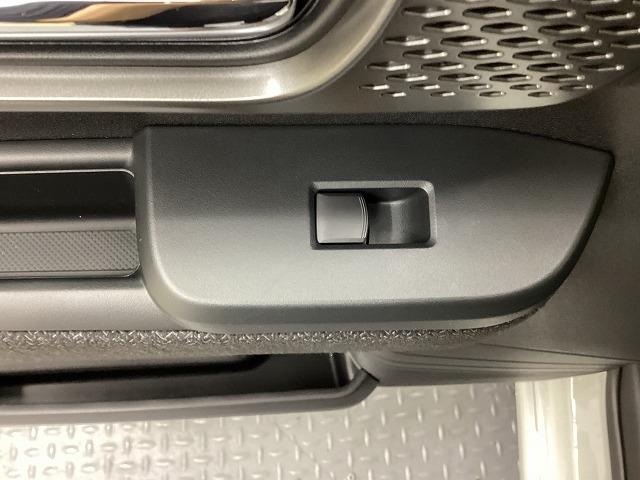 Ｎ－ＢＯＸカスタム ベースグレード　両側スライド・片側電動　クリアランスソナー　オートクルーズコントロール　レーンアシスト　衝突被害軽減システム　オートライト　ＬＥＤヘッドランプ　スマートキー　アイドリングストップ　電動格納ミラー（43枚目）