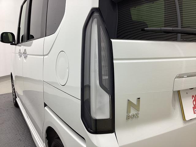 Ｎ－ＢＯＸカスタム ベースグレード　両側スライド・片側電動　クリアランスソナー　オートクルーズコントロール　レーンアシスト　衝突被害軽減システム　オートライト　ＬＥＤヘッドランプ　スマートキー　アイドリングストップ　電動格納ミラー（45枚目）