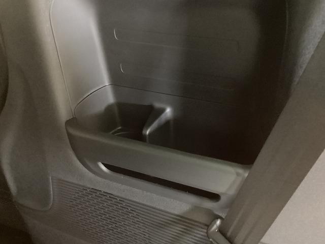 Ｎ－ＢＯＸカスタム ベースグレード　両側スライド・片側電動　クリアランスソナー　オートクルーズコントロール　レーンアシスト　衝突被害軽減システム　オートライト　ＬＥＤヘッドランプ　スマートキー　アイドリングストップ　電動格納ミラー（48枚目）