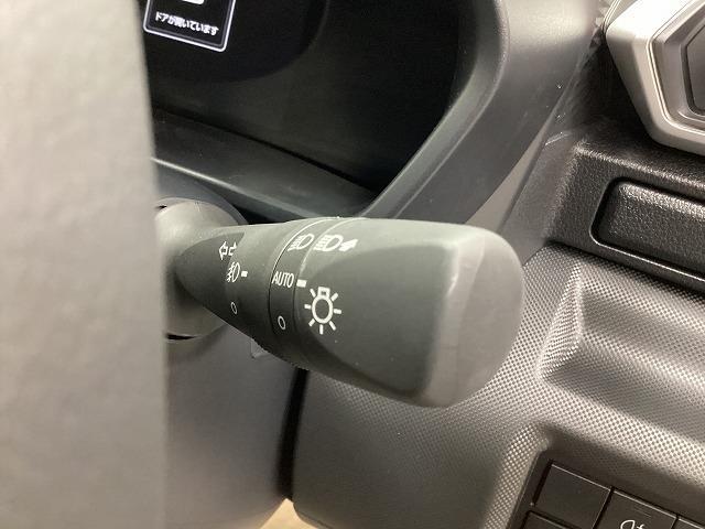 ライズ Z クリアランスソナー オートクルーズコントロール レーンアシスト 衝突被害軽減システム オートライト LEDヘッドランプ アルミホイール スマートキー 電動格納ミラー シートヒーター CVT(6枚目)