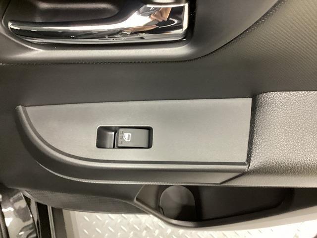 ライズ Z クリアランスソナー オートクルーズコントロール レーンアシスト 衝突被害軽減システム オートライト LEDヘッドランプ アルミホイール スマートキー 電動格納ミラー シートヒーター CVT(70枚目)