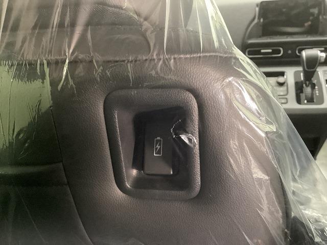 フリード エアー EX クリアランスソナー オートクルーズコントロール レーンアシスト 衝突被害軽減システム 両側電動スライドドア オートライト LEDヘッドランプ スマートキー 電動格納ミラー シートヒーター 3列シート(60枚目)