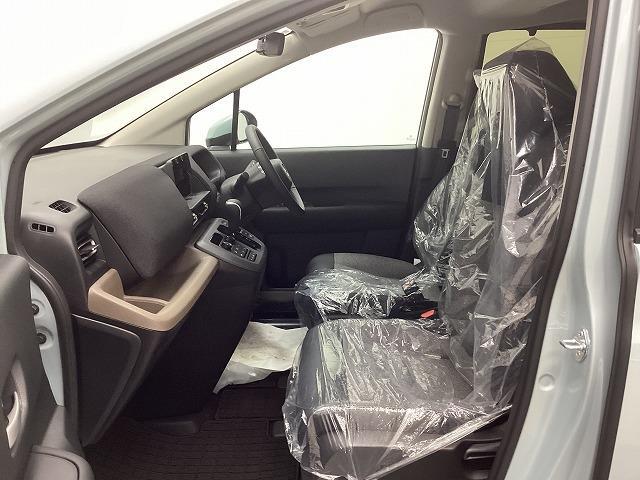 フリード エアー EX クリアランスソナー オートクルーズコントロール レーンアシスト 衝突被害軽減システム 両側電動スライドドア オートライト LEDヘッドランプ スマートキー 電動格納ミラー シートヒーター 3列シート(65枚目)