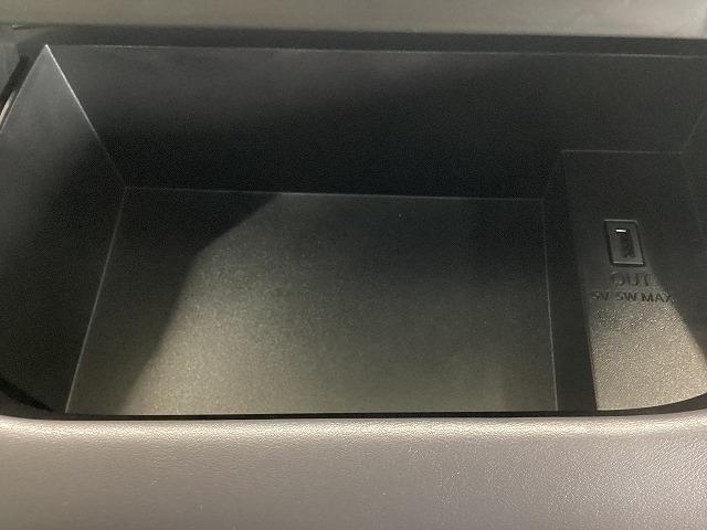 セレナ ｅ－パワー　ハイウェイスターＶ　ドライブレコーダー　ＥＴＣ　全周囲カメラ　クリアランスソナー　オートクルーズコントロール　パークアシスト　衝突被害軽減システム　両側電動スライドドア　オートライト　ＬＥＤヘッドランプ　スマートキー（47枚目）