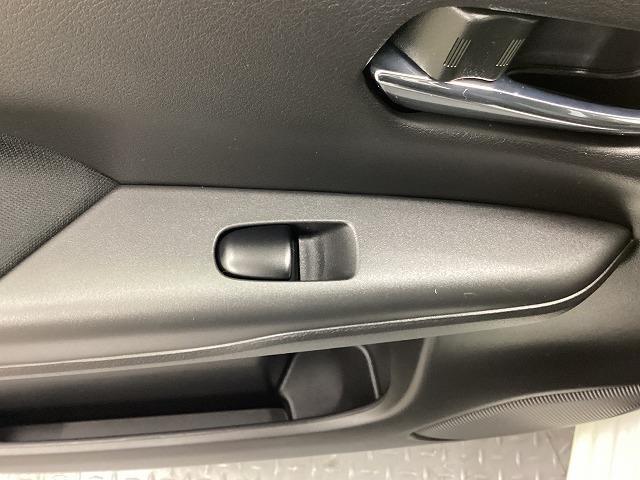 セレナ ｅ－パワー　ハイウェイスターＶ　ドライブレコーダー　ＥＴＣ　全周囲カメラ　クリアランスソナー　オートクルーズコントロール　パークアシスト　衝突被害軽減システム　両側電動スライドドア　オートライト　ＬＥＤヘッドランプ　スマートキー（73枚目）