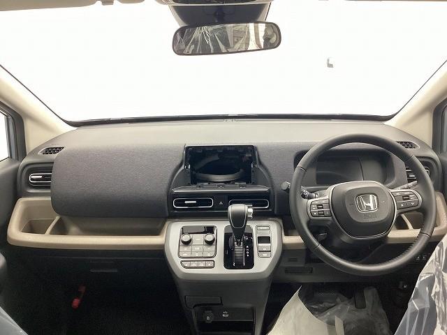 フリード エアー EX クリアランスソナー オートクルーズコントロール レーンアシスト 衝突被害軽減システム 両側電動スライドドア オートライト LEDヘッドランプ スマートキー 電動格納ミラー シートヒーター 3列シート(2枚目)