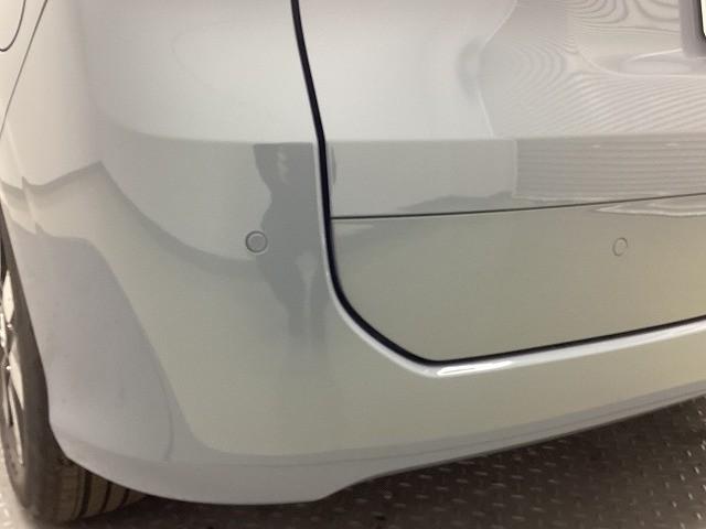 フリード エアー EX クリアランスソナー オートクルーズコントロール レーンアシスト 衝突被害軽減システム 両側電動スライドドア オートライト LEDヘッドランプ スマートキー 電動格納ミラー シートヒーター 3列シート(26枚目)