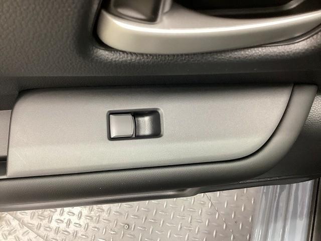 フリード エアー EX クリアランスソナー オートクルーズコントロール レーンアシスト 衝突被害軽減システム 両側電動スライドドア オートライト LEDヘッドランプ スマートキー 電動格納ミラー シートヒーター 3列シート(59枚目)