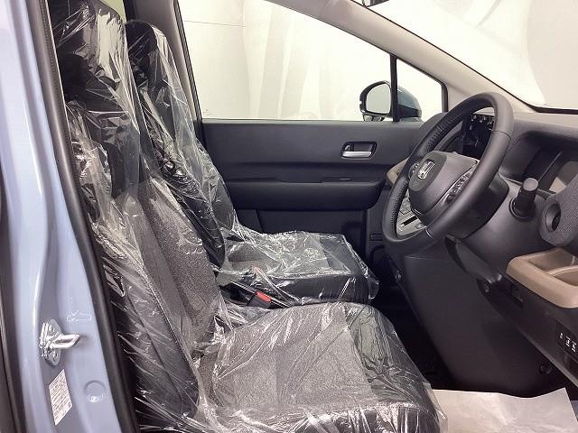 フリード エアー EX バックカメラ クリアランスソナー オートクルーズコントロール レーンアシスト 衝突被害軽減システム 両側電動スライドドア オートライト LEDヘッドランプ スマートキー 電動格納ミラー シートヒーター(10枚目)