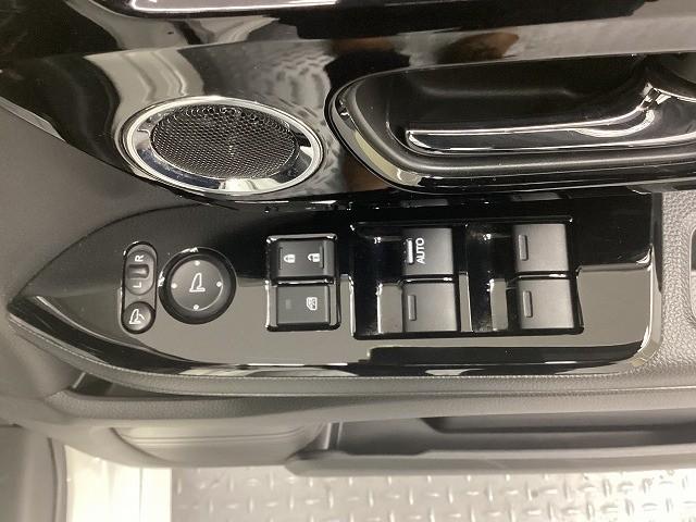 N-BOXカスタム L バックカメラ 両側スライド・片側電動 クリアランスソナー オートクルーズコントロール レーンアシスト 衝突被害軽減システム オートライト LEDヘッドランプ スマートキー アイドリングストップ(47枚目)