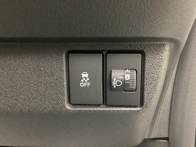 N-BOXカスタム ターボ バックカメラ 両側電動スライドドア クリアランスソナー オートクルーズコントロール レーンアシスト 衝突被害軽減システム オートライト LEDヘッドランプ スマートキー アイドリングストップ(10枚目)