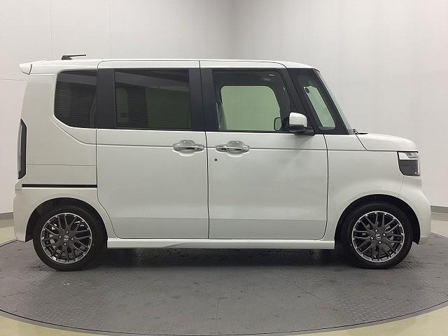 N-BOXカスタム ターボ バックカメラ 両側電動スライドドア クリアランスソナー オートクルーズコントロール レーンアシスト 衝突被害軽減システム オートライト LEDヘッドランプ スマートキー アイドリングストップ(15枚目)