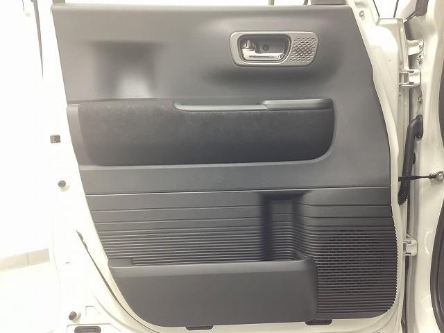 N-BOXカスタム ターボ バックカメラ 両側電動スライドドア クリアランスソナー オートクルーズコントロール レーンアシスト 衝突被害軽減システム オートライト LEDヘッドランプ スマートキー アイドリングストップ(26枚目)