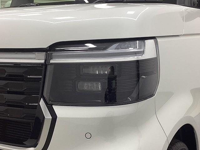 N-BOXカスタム ターボ バックカメラ 両側電動スライドドア クリアランスソナー オートクルーズコントロール レーンアシスト 衝突被害軽減システム オートライト LEDヘッドランプ スマートキー アイドリングストップ(33枚目)