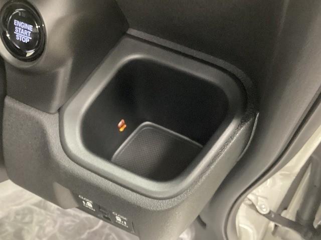 N-BOXカスタム ターボ バックカメラ 両側電動スライドドア クリアランスソナー オートクルーズコントロール レーンアシスト 衝突被害軽減システム オートライト LEDヘッドランプ スマートキー アイドリングストップ(57枚目)