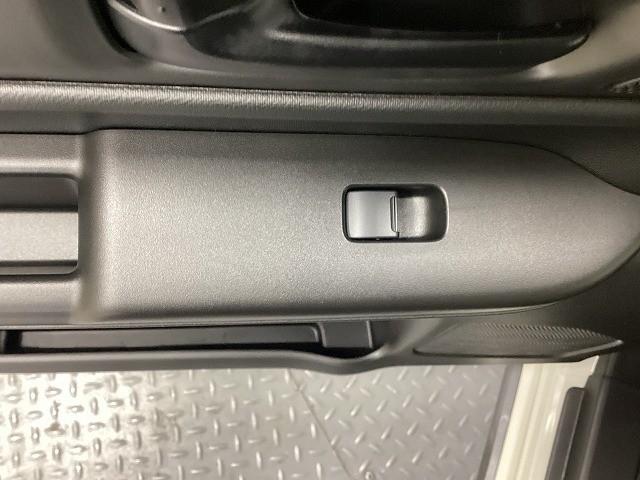 スペーシアギア ハイブリッドＸＺ　両側電動スライドドア　クリアランスソナー　オートクルーズコントロール　レーンアシスト　衝突被害軽減システム　オートライト　ＬＥＤヘッドランプ　ヘッドライトウォッシャー　スマートキー（68枚目）