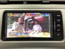 プリウス S ETC バックカメラ ナビ TV アルミホイール HID CVT スマートキー 電動格納ミラー 盗難防止システム CD Bluetooth 衝突安全ボディ ABS ESC エアコン パワーステアリング(7枚目)