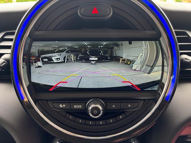 ＭＩＮＩ クーパーＳ　ドラレコ　クルコン付き　Ｂモニター　Ｂｌｕｅｔｏｏｔｈ対応　ＡＡＣ　ＡＵＸ接続　ＥＴＣ車載器　パワーウィンドウ　パワーステアリング　ナビ　エアバッグ　ＡＢＳ　カーテンエアバッグ　セキュリティ（24枚目）