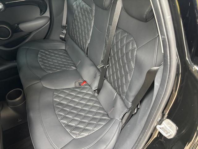 ＭＩＮＩ クーパーＳ　ドラレコ　クルコン付き　Ｂモニター　Ｂｌｕｅｔｏｏｔｈ対応　ＡＡＣ　ＡＵＸ接続　ＥＴＣ車載器　パワーウィンドウ　パワーステアリング　ナビ　エアバッグ　ＡＢＳ　カーテンエアバッグ　セキュリティ（40枚目）