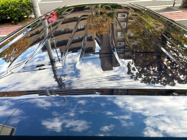 ヴォクシー ＺＳ　両電動スライドドア　電動格納ドアミラー　盗難防止システム　衝突安全ボディ　ダブルエアバッグ　ＬＥＤヘッドライト　キーレスエントリー　３列シート　リアオートエアコン　横滑り防止　ＰＷ　フルフラット（17枚目）