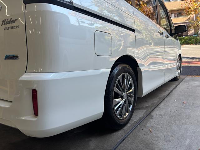 多くの中からご覧頂きありがとうございます。　在庫車全てルームクリーニング・コーティング施工しその他オイル交換、点検を実施し納車致します。　ご不明な点などありましたら、お気軽にご連絡ください。