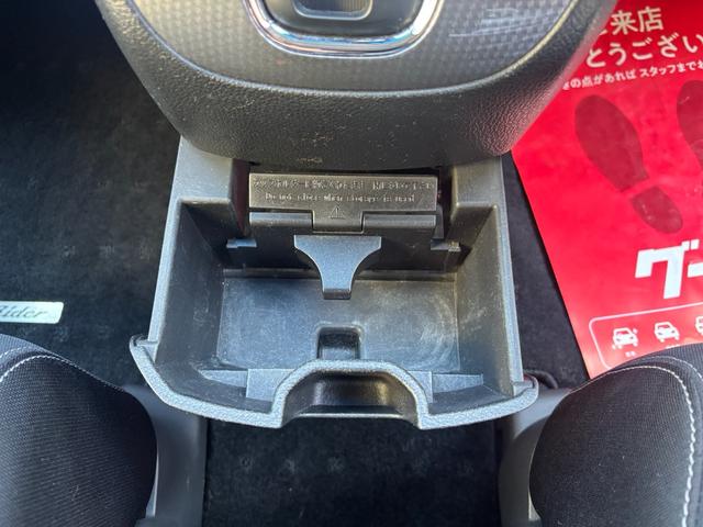 多くの中からご覧頂きありがとうございます。　在庫車全てルームクリーニング・コーティング施工しその他オイル交換、点検を実施し納車致します。　ご不明な点などありましたら、お気軽にご連絡ください。